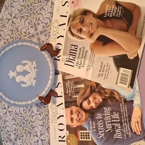 Vintage Diana & Charles 1981  Wedgwood Blue Jasperware Wedding Plate & Magazines